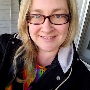 Meet your Posher, Elissa